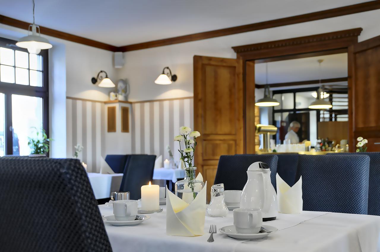 Elbterrasse Wachwitz Hotel Дрезден Екстериор снимка