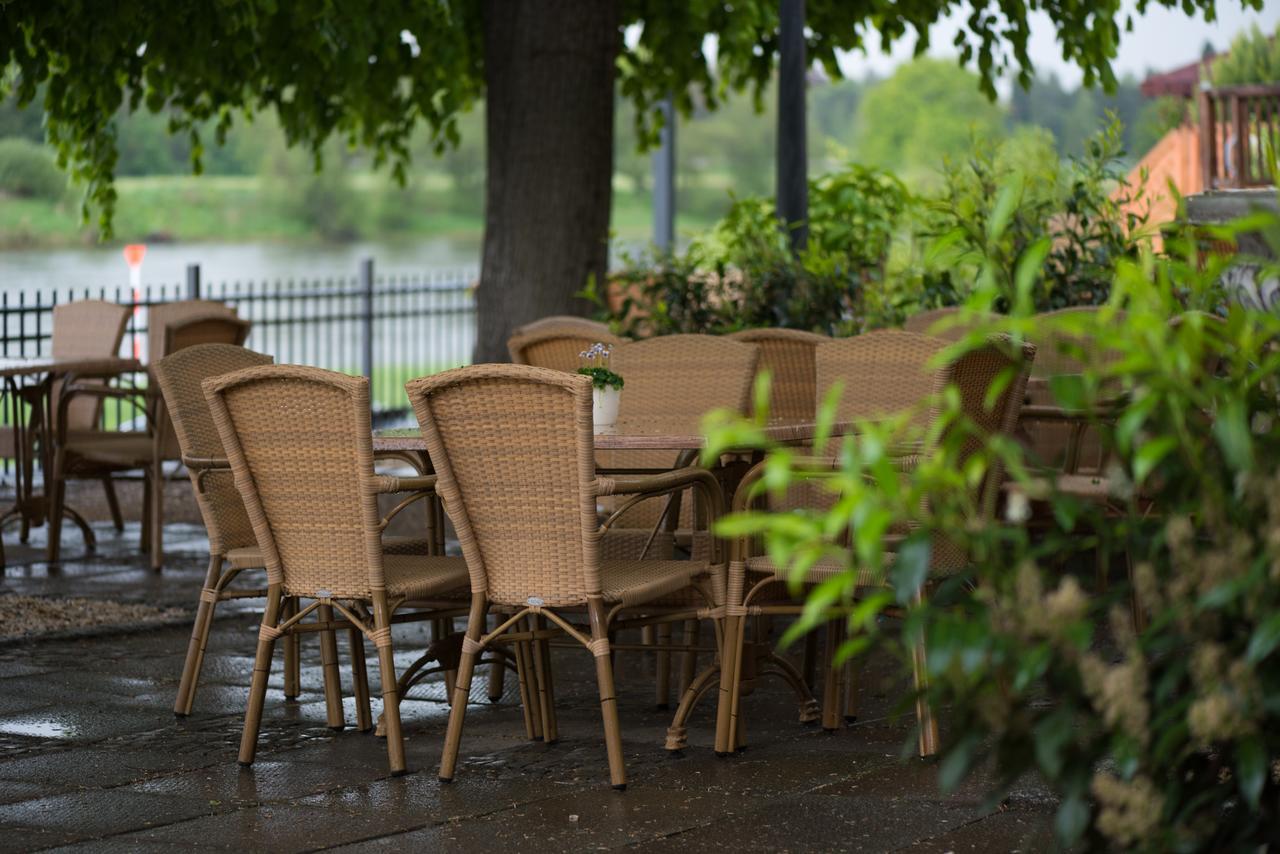 Elbterrasse Wachwitz Hotel Дрезден Екстериор снимка